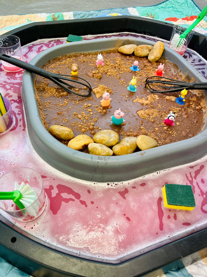 Barnyard Bash Messy Play (15/09/26)