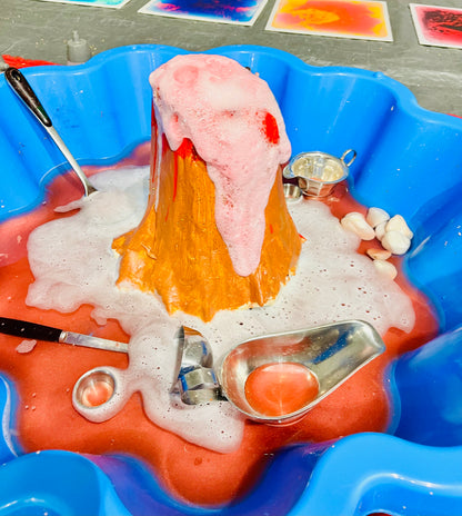 Dino Dig Messy Session (24/11/26)