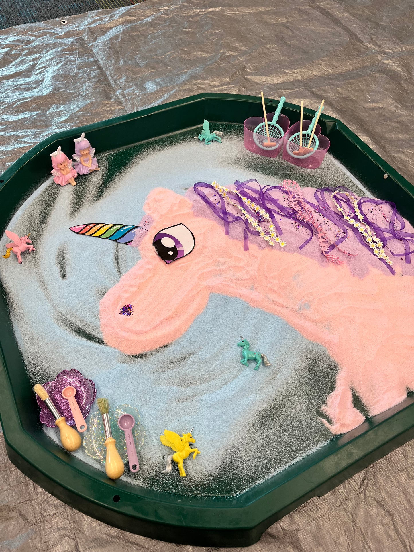 Unicorns & Dragons Messy Play (03/11/26)