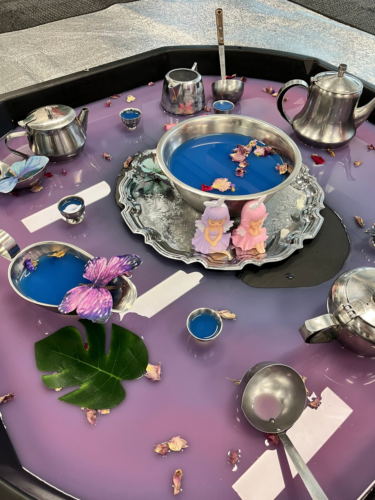 Unicorns & Dragons Messy Play (03/11/26)